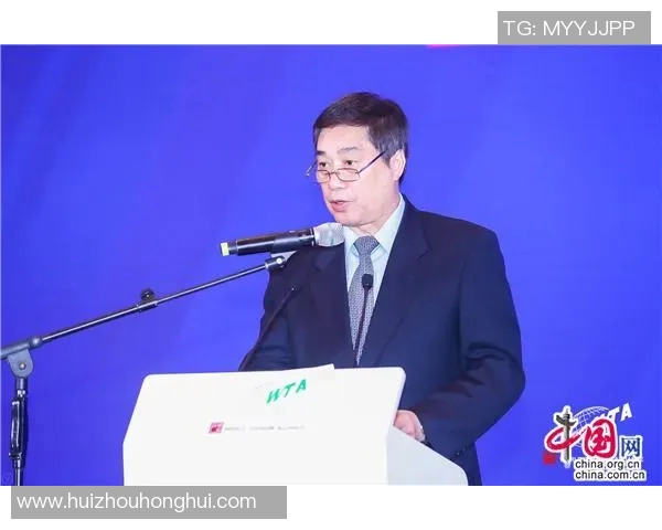 与刘丽对话探讨她在英雄联盟中的职业生涯与成长历程